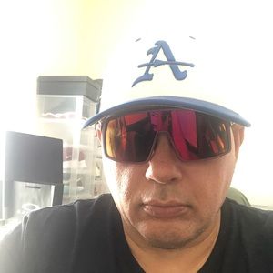 Meet your Posher, Robert